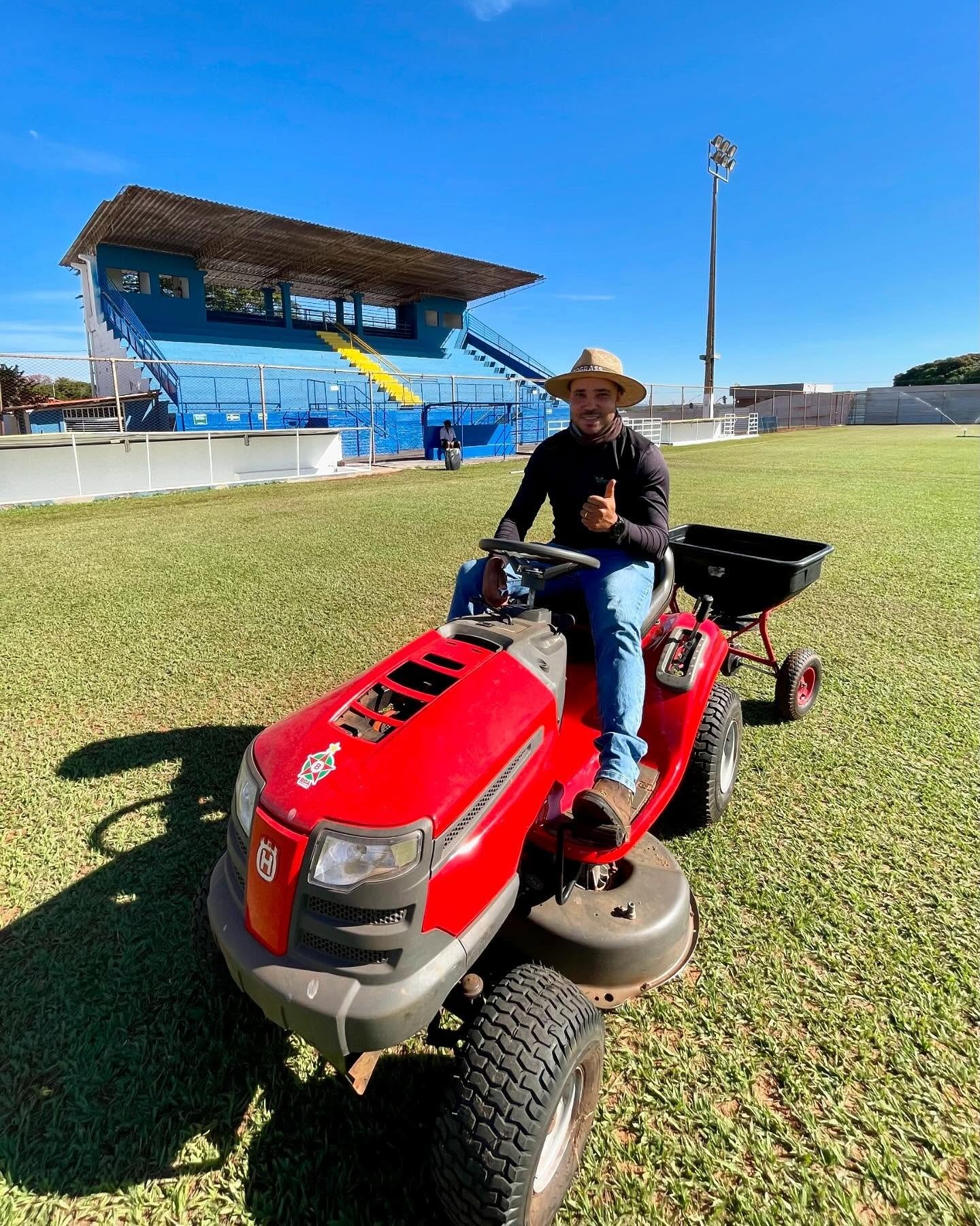 O Estádio Coleto de Paula em Ituiutaba, casa do Boa Esporte na Segundona, é muito bem cuidado pelo Agrônomo Wagner Viana - Foto: @boaesporteclube