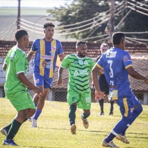 Pela 4ª Rodada da Copa AMVAP 2025, Campina Verde (de verde) e Iraí de Minas (de azul) foram derrotados por Araguari e Santa Vitória respectivamente - Foto: Rodolfo Capatti