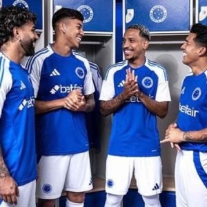 Cruzeiro lança novo uniforme para a temporada 2025 - Foto: Divulgação/Cruzeiro/Adidas