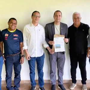 Diretoria do Boa Esporte busca apoio para instalação de cadeiras no Estádio Júlia do Prado - Foto: Divulgação/Boa Esporte