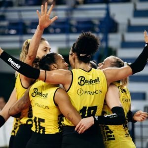 Praia Clube inicia fase de semifinais da Superliga Feminina de Vôlei - Foto: Eliezer Esportes/Praia Clube