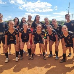 A equipe do Alfredo Freire Futsal campeã do Terrão Delas - Foto: Divulgação