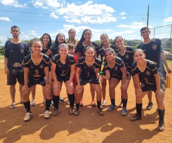 A equipe do Alfredo Freire Futsal campeã do Terrão Delas - Foto: Divulgação