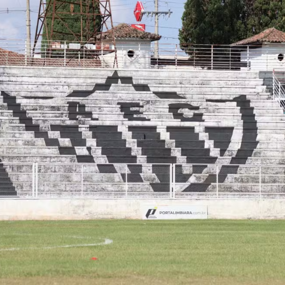 Estádio Fausto Alvim, em Araxá — Foto: Alair Constantino/Dono do Apito