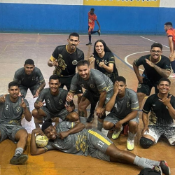 A equipe do Lion, conquista vaga nas semifinais da 6ª Copa Uberlândia de Futsal - Foto: 
Cleifyton/Lion