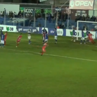 Já nos acréscimos do segundo tempo, o Uberaba conseguiu o gol de empate diante da URT - Foto/Imágem: Reprodução/FMF TV