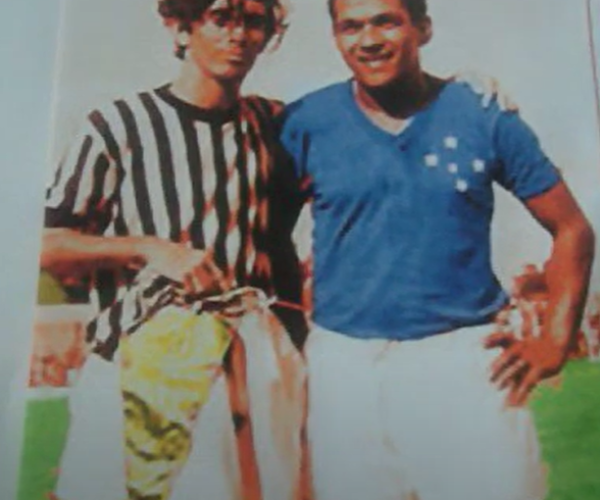 O dia em que Garrincha jogou pelo Cruzeiro e a diretoria do Democrata de Valadares tomou a maior vaia da história do Estádio Mamudão