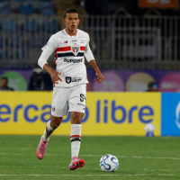 Osorio se destaca no Chile e coloca o São Paulo na liderança da Sul-Americana