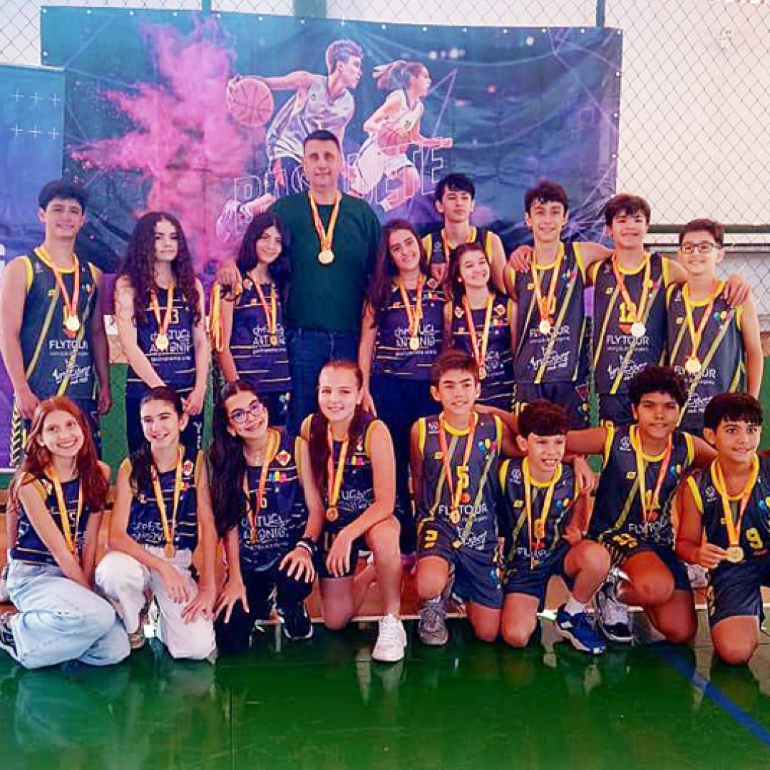 Colégio Jean Christophe é Ouro no Basquete Masculino e Feminino da Etapa Microrregional dos JEMG - Foto: Divulgação