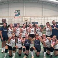 Equipe de Voleiboll Feminino do Colégio Gabarito representado pelo Uirapuru Iate Clube - Foto: Prof. Leandro