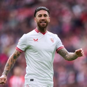 Zagueiro Sérgio Gomes publica vídeo que agrada a torcida do Atlétioc-MG - Foto: Juan Manuel Serrano Arce/Getty Images