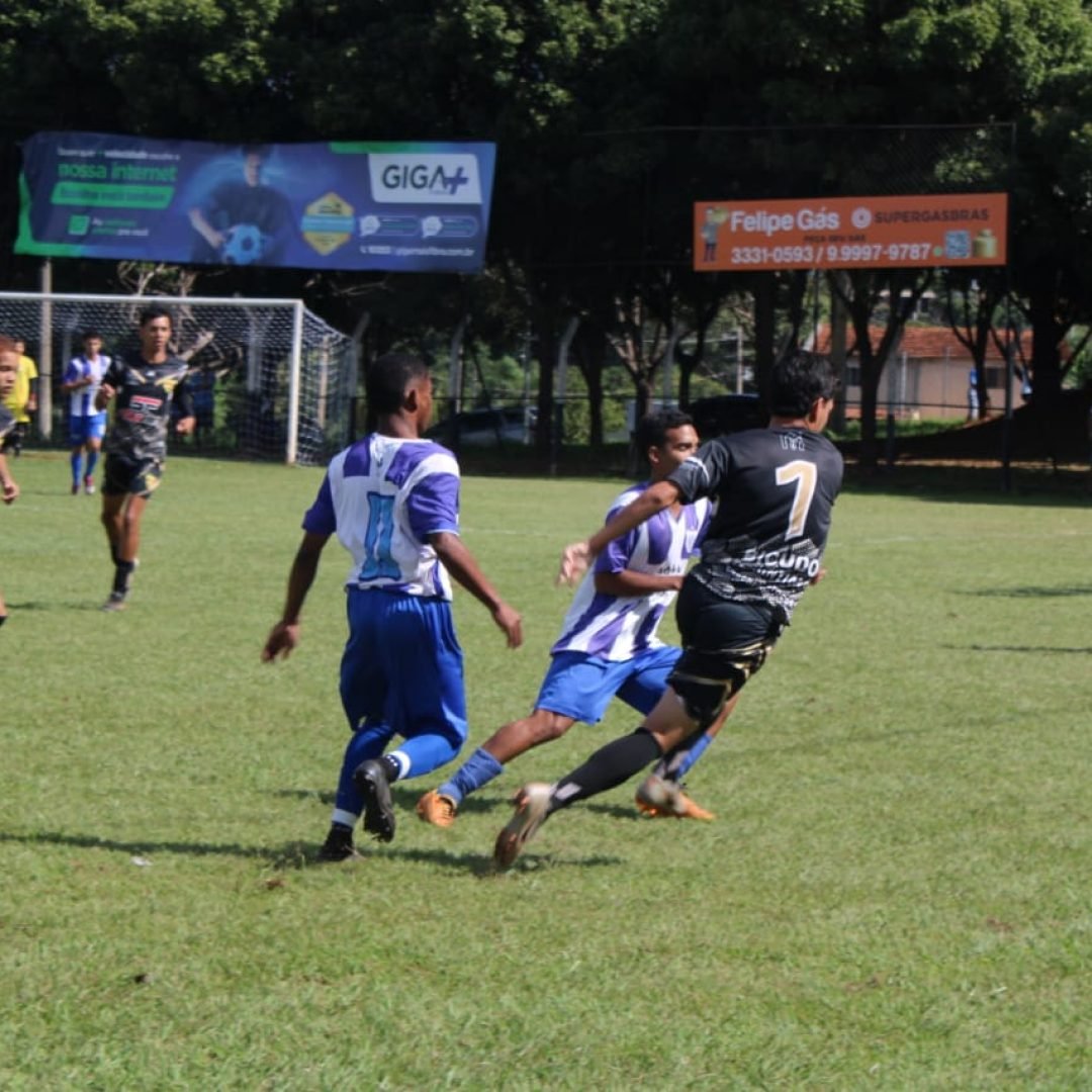 A Equipe do Mangueiras saiu na frente diant do Bom Retiro na decisão do Campeonato Junior - Foto: Renata Frazão/Bom Retiro