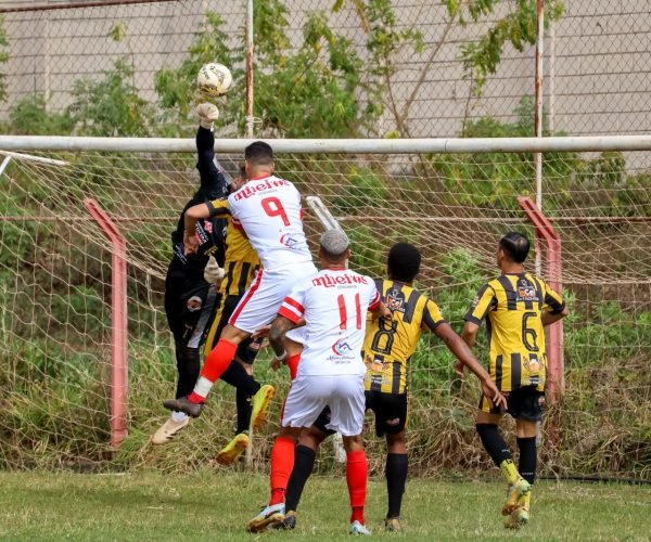 Finalistas do Amador B só foram conhecidos nas cobranças de penalidades máximas