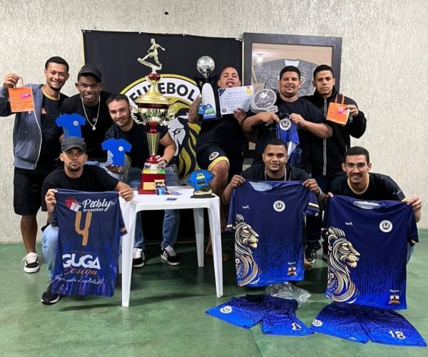 A equipe do Lion FC Futsal Uberaba, comemorou um ano de fundação realizando uma grande festa de aniversário - Foto: Divulgação/Lion FC