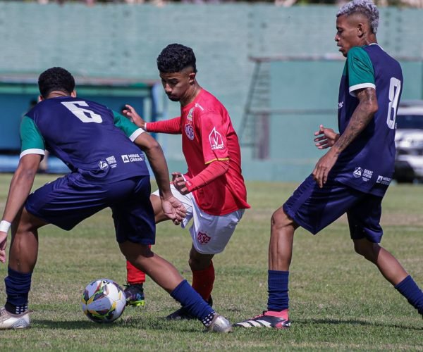 Uberaba vence Contagem e termina na vice-liderança do Grupo B do Mineiro Sub-20 - Foto: vh_kos Fotografia