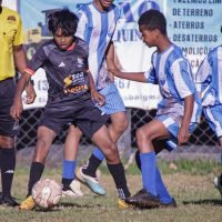 Pela Chave B do Campeonato de Futebol Mirim, o Vila Nova fez o dever de casa ao vencer o Beira Rio pelo placar de 3 a 1 - Foto: vh_kos Fotografia