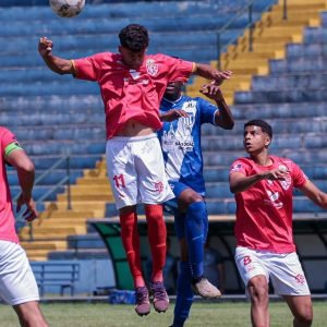 A equipe Sub-20 do Uberaba não conseguiu superar o Bonfim no Uberabão terminando a partida com empate em 1 a 1 - Foto: @vh_kos fotografia