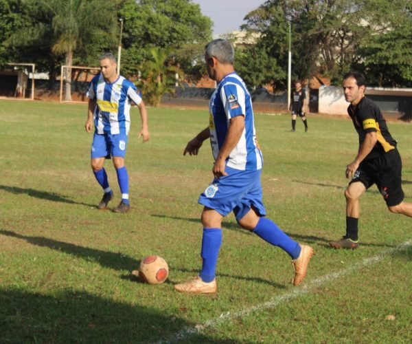 O Bom Retiro (azul e branco) segue para a próxima fase do Sênior e terá como adversário o Madureira - Foto: Renata Frazão/Bom Retiro