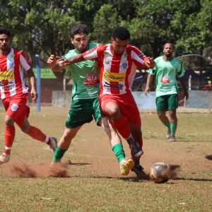 Pelo Amador Módulo A, a equipe do Bom Retiro (vermelho e branco) conquistou importante vitória diate do Sete Colinas - Foto: Diego Martins Fotógrafo
