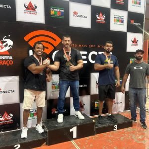 Ismael dos Santos brilha no Mineiro de Luta de Braço realizado em Ouro Fino - Foto: Ismael Santos