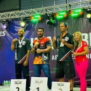 O uberabense Ismael no Pódium de campeão Master até 90 kg - Foto: Acervo pessoal do atleta