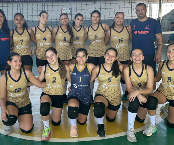 Equipe do Voleibol Feminino do Colégio Gabarito vence Campo Florido - Foto: Leandro/Colégio Gabarito