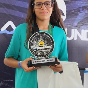 Duda vice-campeã geral no Aquamundo em São Sebastião - Foto: Divulgação