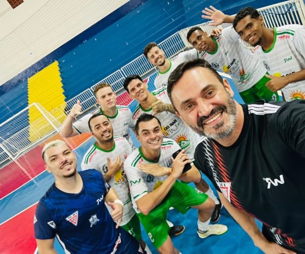WR Futsal/Uberaba atropela Onlink SG e garante vaga na semifinal do Municipal de Nova Ponte