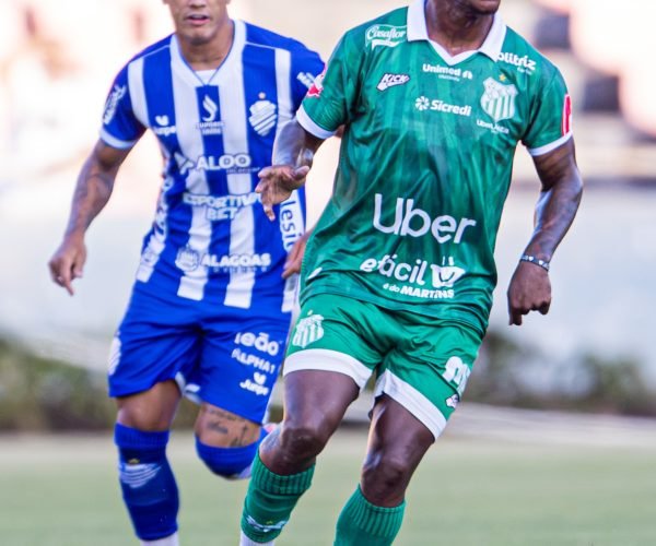 Uberlândia vence o CSA e fica próximo do acesso à Série C