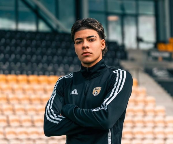 Guto se destaca no futebol finlandês e mira Seleção dos Emirados Árabes