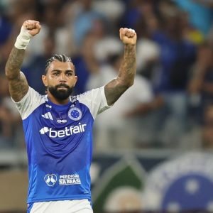 Gabigol fez seu primeiro gol no Brasileirão - Foto:  Gilson Lobo/AGIF