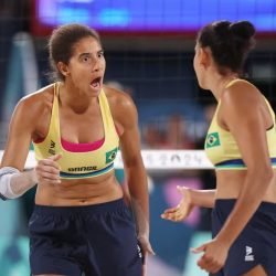 A Campeã Olímpica Ana Patrícia (a esq), sofreu fisgada na coxa esquerda e se recupera em Uberlândia - Foto: Michael Reaves/Getty Images