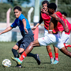 Uberaba sub20 em amistoso preparatório contra o Sub20 do Essube - Foto: vh_kos