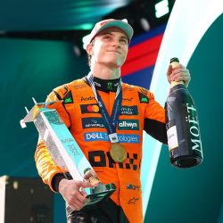Oscar Piastri venceu GP de Miami da F1 2025 após largar em quarto — Foto: Bryn Lennon - Formula 1/Formula 1 via Getty Images

