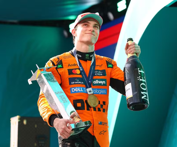 Oscar Piastri venceu GP de Miami da F1 2025 após largar em quarto — Foto: Bryn Lennon - Formula 1/Formula 1 via Getty Images

