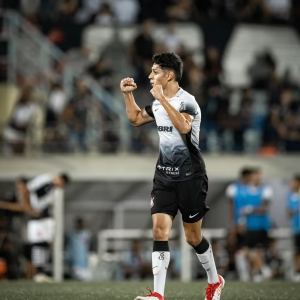 Gol do Corinthians contra o Vasco, Copinha — Foto: Abner Dourado/AGIF
