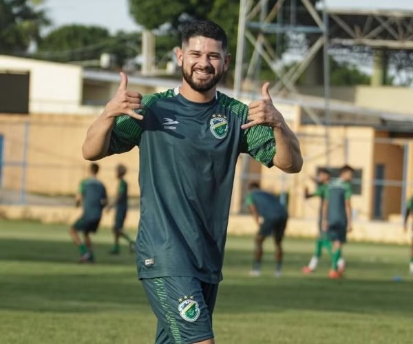 Dhonata um dos três reforços anunciados pela diretoria do Mamoré - Foto: Arthur Ribeiro
