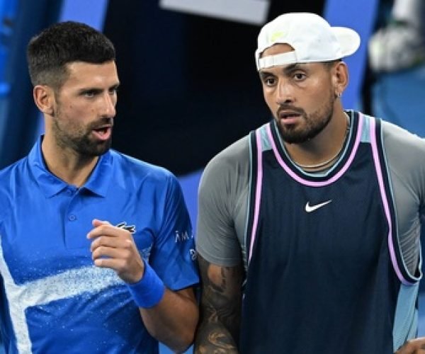 Djokovic e Kyrgios em Brisbane - Foto: divulgacao