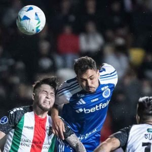 Eduardo, do Cruzeiro, durante partida contra o Palestino, em Coquimbo (CHI), pela Sul-Americana Gustavo Aleixo/Cruzeiro