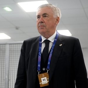 Carlo Ancelotti já confidenciou a jogadores do Real Madrid que está de saída — Foto: Getty Images