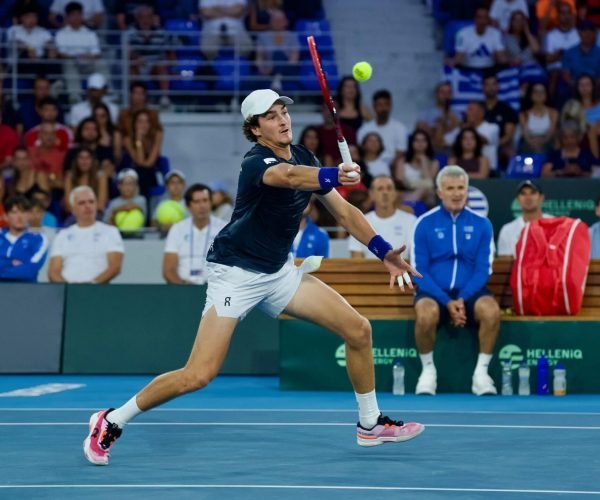 Tenista brasileiro João Fonceca derrota Stefanos pela Copa Davis - Foto: André Gemmer/CBT