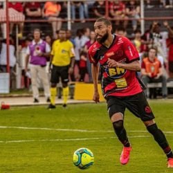 Uberlândia anuncia retorno do meia-atacante Ingro para fortalecer a busca pela classificação na Série D