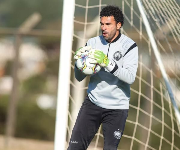 Goleiro Tiago Braga no Itabirito