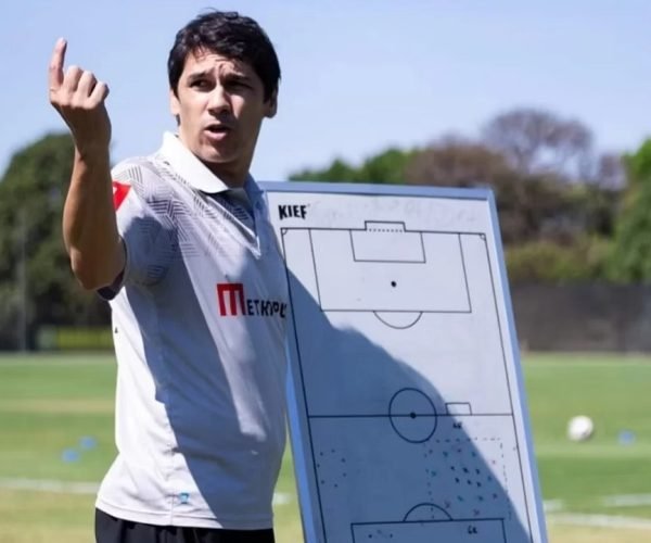 Lúcio Flávio, novo comandante do Uberlândia - Foto: Lucas Rodrigues/Brasiliense