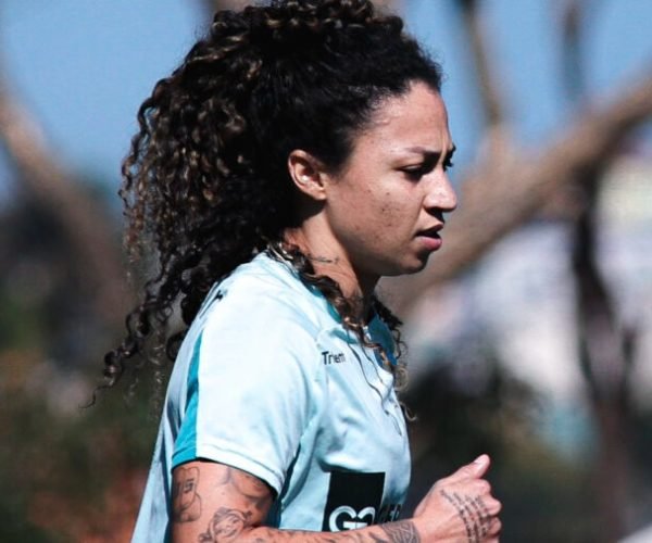 Byanca Brasil se aproxima de volta ao Cruzeiro após recuperação de lesão no tornozelo esquerdo
