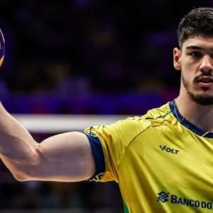 O Ponteiro Henrique Honorato, atleta da Seleção Brasileira de Vôlei Masculino -  Foto: Divulgação/FIVB