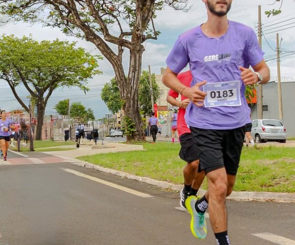 Daniel Fuzaro vem se destacando nas Corridas de Ruas em Uberaba - Foto: Gerê Run Fest 2025/GoBro/Acervo pessoal Daniel Fuzaro