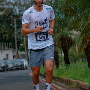 Daniel Fuzaro conquistou grande resultado na 2ª Corrida Pela Vida - Foto: @d.fuzaro/@sport.bro/Divulgação