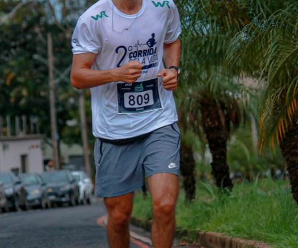 Daniel Fuzaro conquistou grande resultado na 2ª Corrida Pela Vida - Foto: @d.fuzaro/@sport.bro/Divulgação