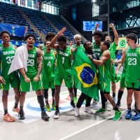 Brasil supera Estados Unidos e segue para a grande final da Copa de Basquete - Foto: Divulgação/Fiba